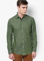 Monteil & Munero Solid Green Casual Shirt