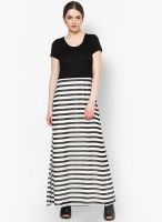 Only Black Colored Striped Maxi Dress