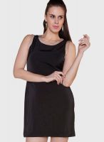 Globus Black Colored Solid Shift Dress