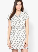 Mineral Off White Colored Printed Shift Dress