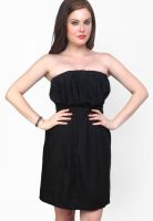 Pannkh Black Colored Solid Off Shoulder