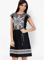Fusion Beats Black Colored Printed Skater Dress