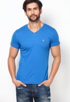 United Colors of Benetton Blue Solid V Neck T-Shirts