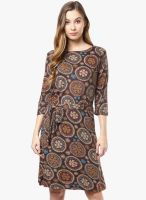Color Cocktail Brown Colored Printed Shift Dress With Belt