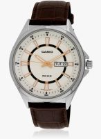 Casio Enticer Men's Mtp-E108l-7Avdf Tan/White Analog Watch