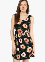 Ginger By Lifestyle Black Colored Printed Bodycon Dress