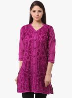 Saadgi Magenta Embroidered Kurta