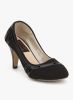 Essie_Peck_Black_Stilettos.jpg