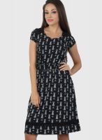 Mineral Black Colored Printed Shift Dress