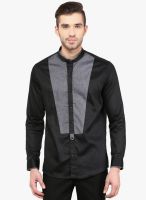 Invern by Monteil Dark Grey Solid Slim Fit Casual Shirt