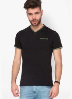 Mufti Black Solid V Neck T-Shirt