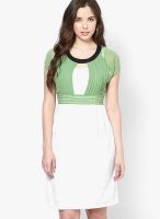 Soie White And Green Sleeveless Dress