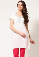 Aurelia White Solid Kurtis