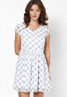 Ginger By Lifestyle White Colored Printed Skater Dress
