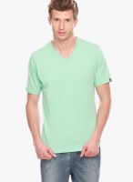 Jogur Green Solid V Neck T-Shirt