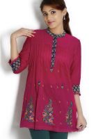 Globus Fuchsia Printed Kurtis