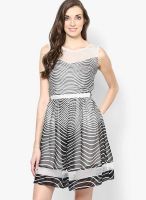 Lara Karen Black Colored Printed Shift Dress