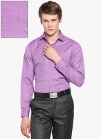 Mark Taylor Purple Solid Slim Fit Formal Shirt