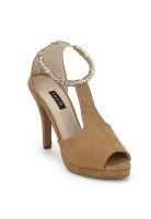 Inc.5 Beige Stilettos