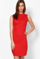 Tonga Red Colored Solid Bodycon Dress