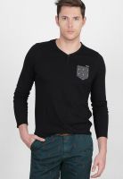 Basics Black Solid V Neck T-Shirts