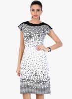 109F White Printed Shift Dress