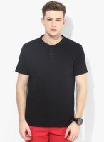 FREECULTR Black Solid Henley T-Shirt