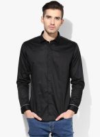 Invern by Monteil Black Solid Slim Fit Casual Shirt