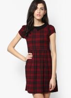 Boohoo Berry Jen Tartan Print Collar Smock Dress