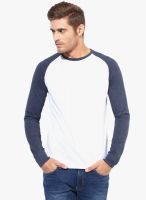 Aventura Outfitters White Solid Round Neck T-Shirt