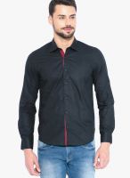 Globus Black Solid Regular Fit Casual Shirt