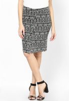 Lara Karen Black Pencil Skirt