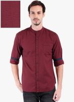 Highlander Maroon Solid Slim Fit Casual Shirt