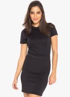 Globus Black Solid Bodycon Dress