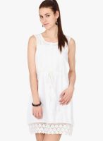 Alibi White Colored Solid Shift Dress