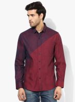 I Know Maroon Solid Slim Fit Casual Shirt
