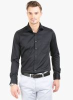 Thisrupt Black Solid Slim Fit Formal Shirt