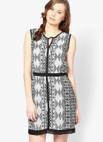 Soie Black Colored Printed Shift Dress