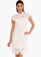 109F White Solid Shift Dress