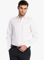 Black Coffee White Solid Slim Fit Formal Shirt