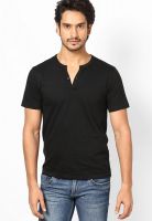 Giordano Black Solid Henley T-Shirts