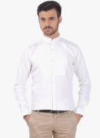 Basics White Solid Slim Fit Casual Shirt