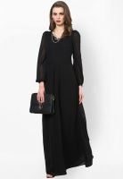 La Zoire Black Colored Solid Maxi Dress