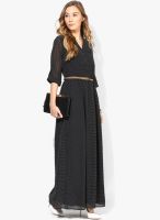 MIAMINX Black Colored Printed Maxi Dress With Belt
