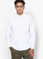 Turtle Solid White Slim Fit Casual Shirt