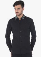 Basics Black Solid Slim Fit Casual Shirt