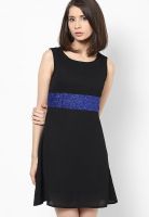 Calgari Black Colored Solid Skater Dress