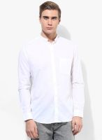 British Club White Solid Slim Fit Casual Shirt