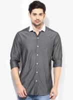 Code by Lifestyle Black Solid Regular Fit Casual Shirt