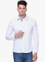 Crimsoune Club White Checked Slim Fit Casual Shirt